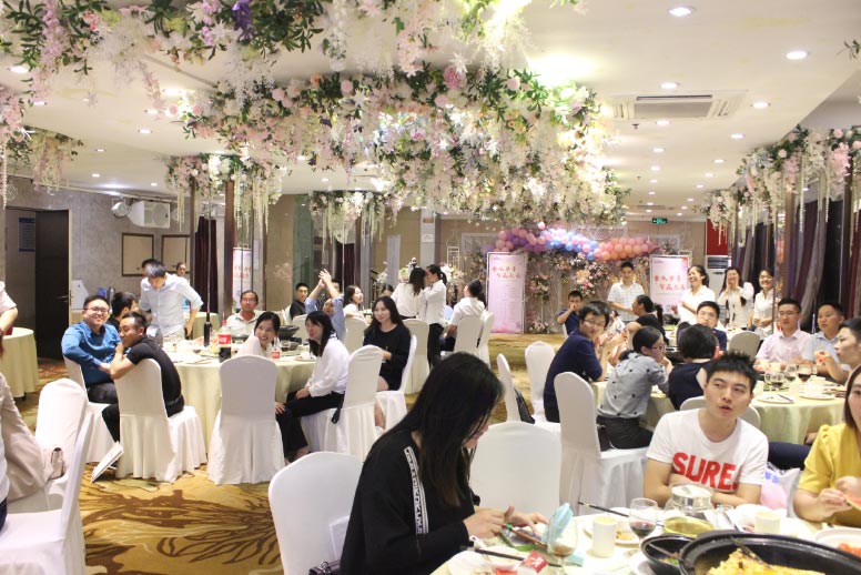金秋華章 智贏未來——2019百度營(yíng)銷教育行業(yè)客戶中秋聯(lián)誼會(huì)圓滿落幕！